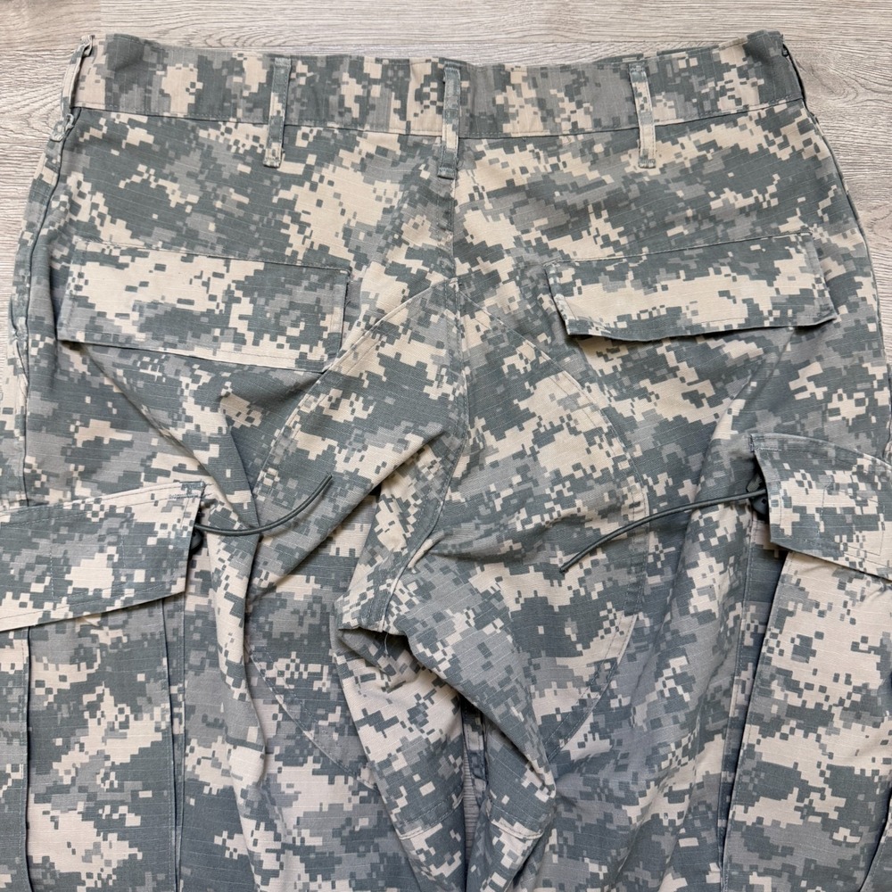 US Army Combat Uniform ACU Digital Camo Trousers Medium Short - Picture 11 of 12